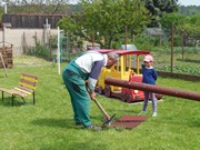 Úpravy a nové prvky na školní zahradě 2016